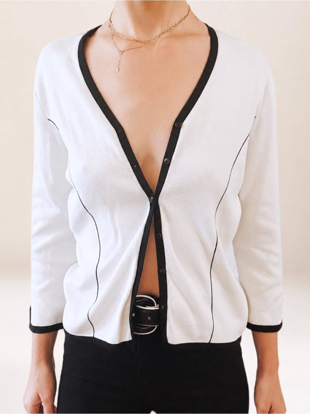 Vintage Shego’s White + Black Trim 3/4 Sleeve V Neck Cardigan Sweater Fit S M L